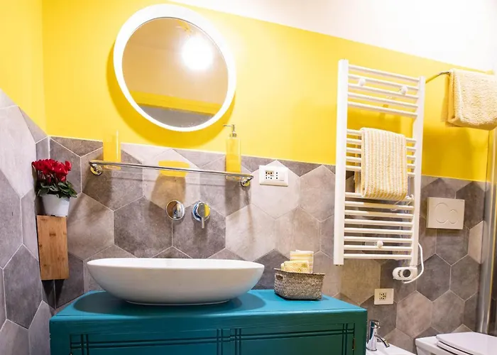 Trastevere Colorful With Terrace! Daire