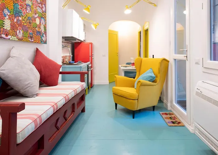 Daire Trastevere Colorful With Terrace! *