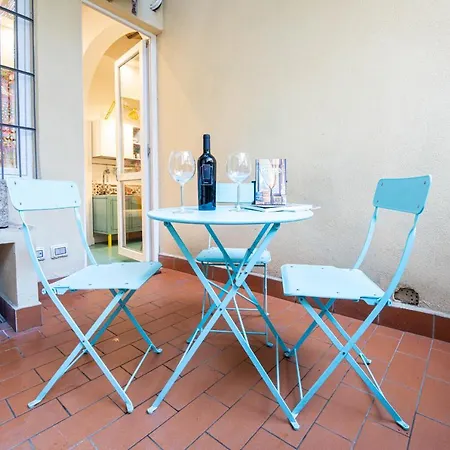 Trastevere Colorful With Terrace! Apartman